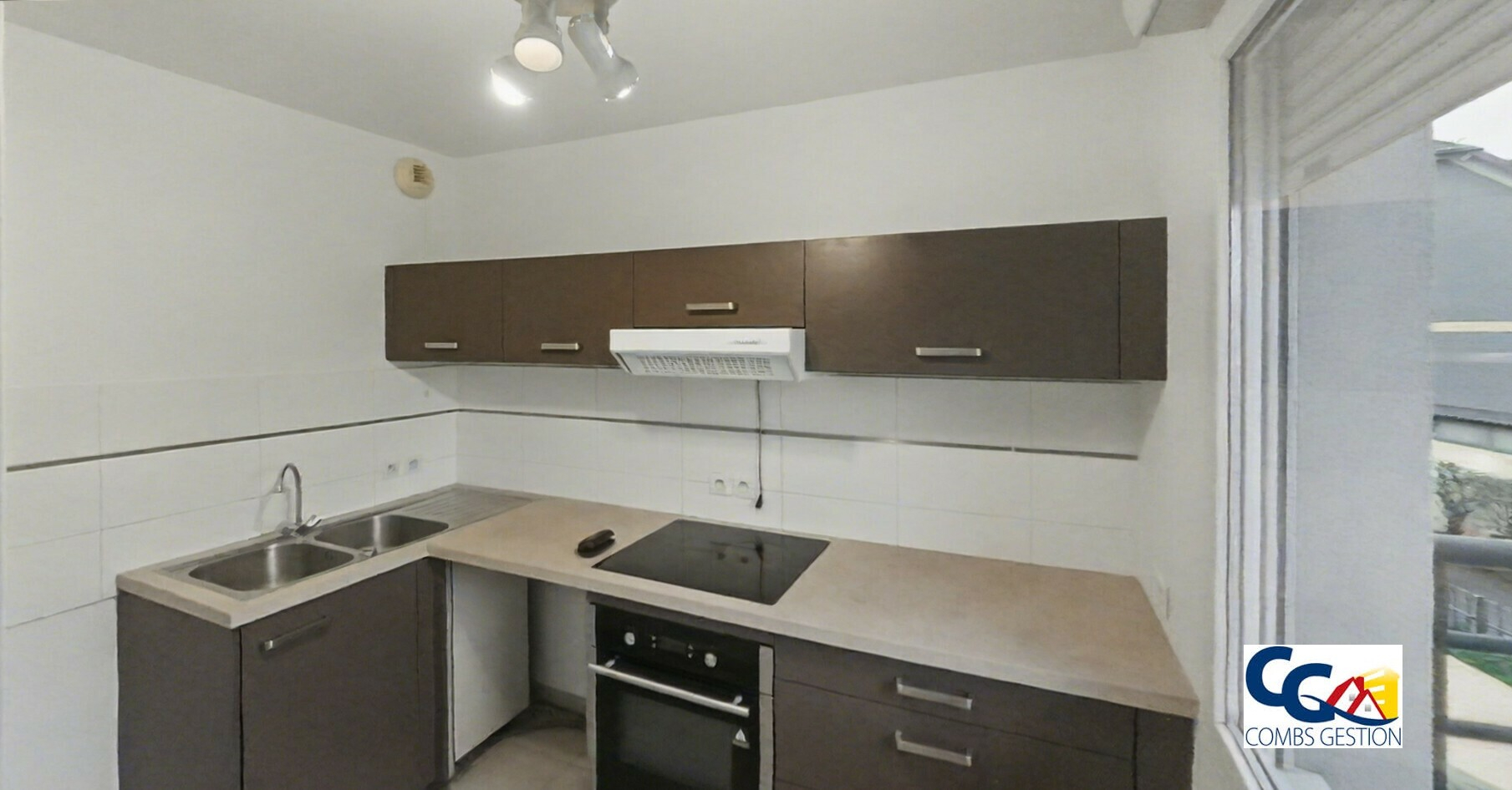 Agence immobilière de La Vitrine de l'Immobilier Combs-la-ville