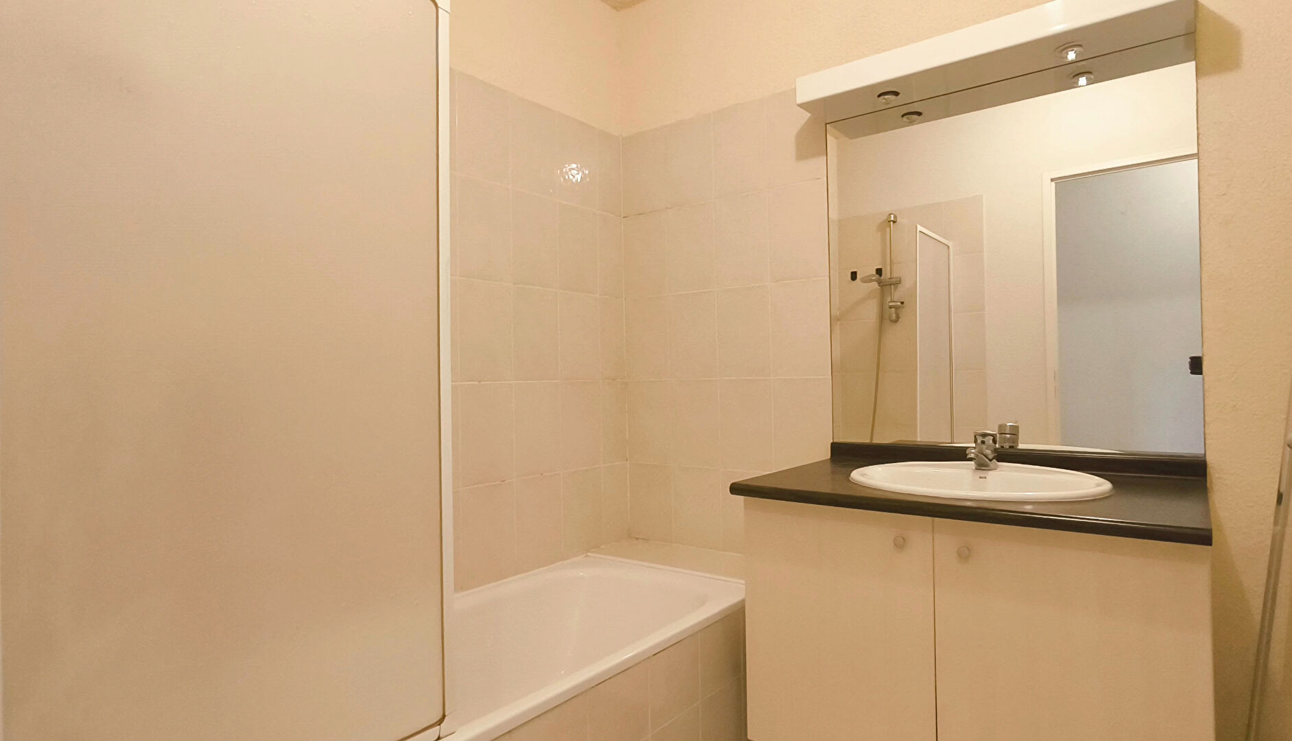 Photo Appartement Billere 2 pièces 46 m2 image 5/6