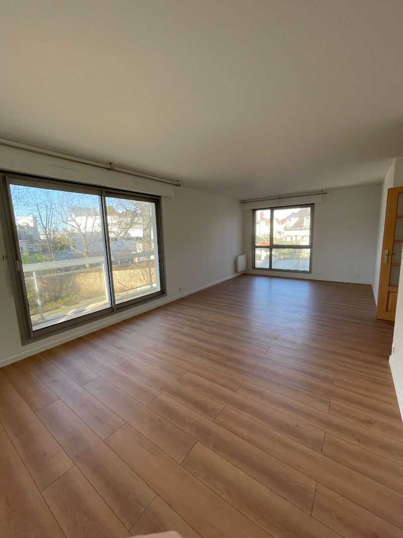 Photo Appartement Gagny 5 pièce(s) 93 m2 image 2/6