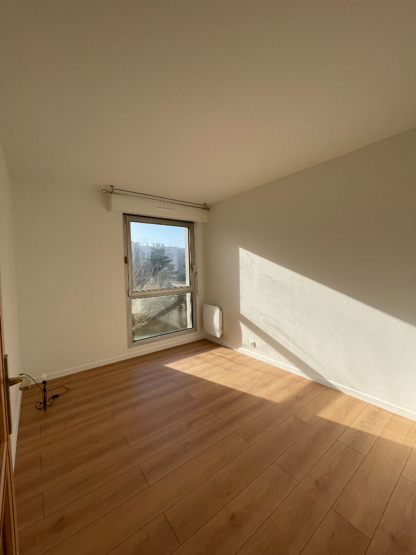 Photo Appartement Gagny 5 pièce(s) 93 m2 image 3/6