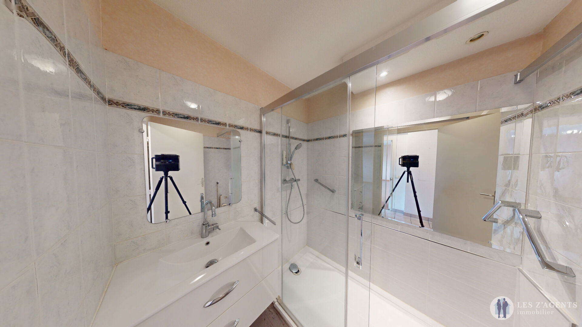 Photo Appartement Echirolles 4 pièces de 81m² en dernier étage avec 3 balcons image 3/6