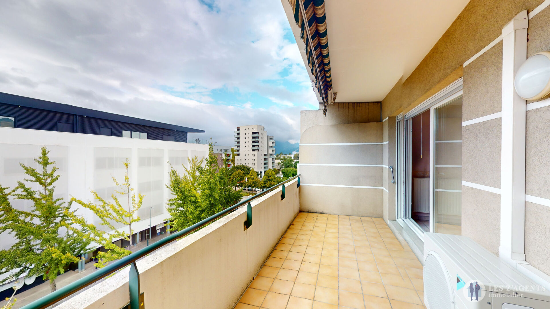 Photo Appartement Echirolles 4 pièces de 81m² en dernier étage avec 3 balcons image 4/6