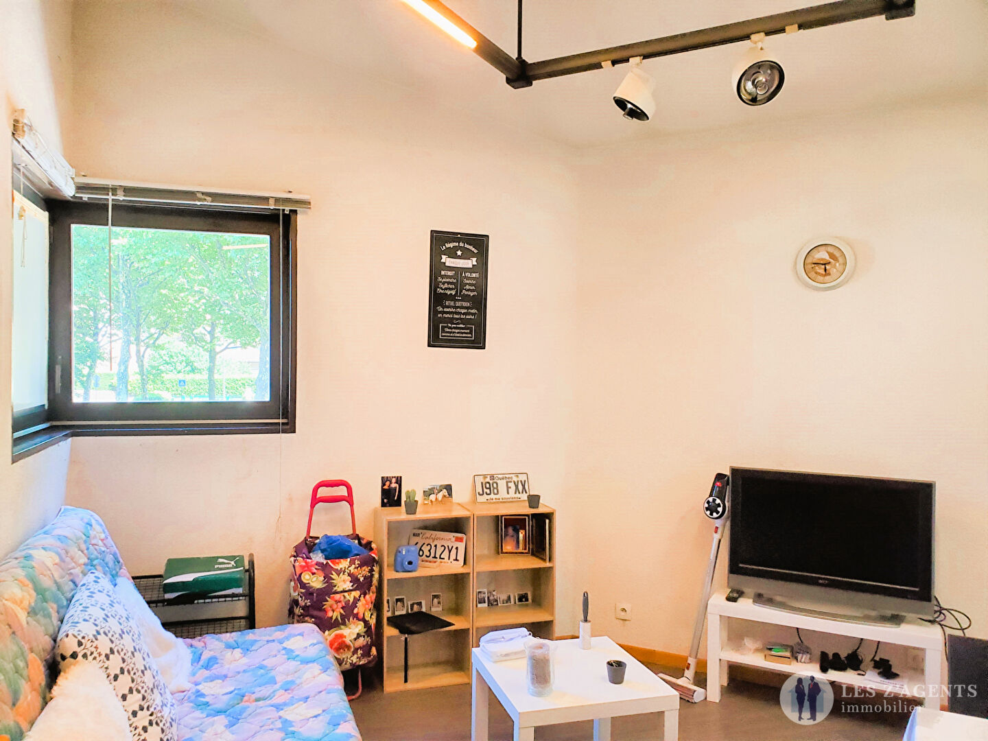 Photo Immeuble avec 18 appartements loués + 2 garages image 5/6