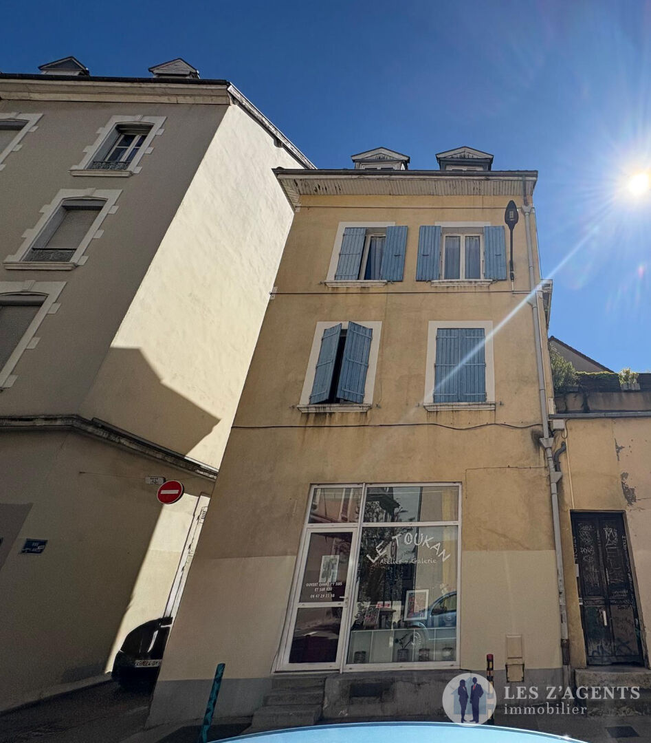 Immeuble de 4 lots aigle/estacade