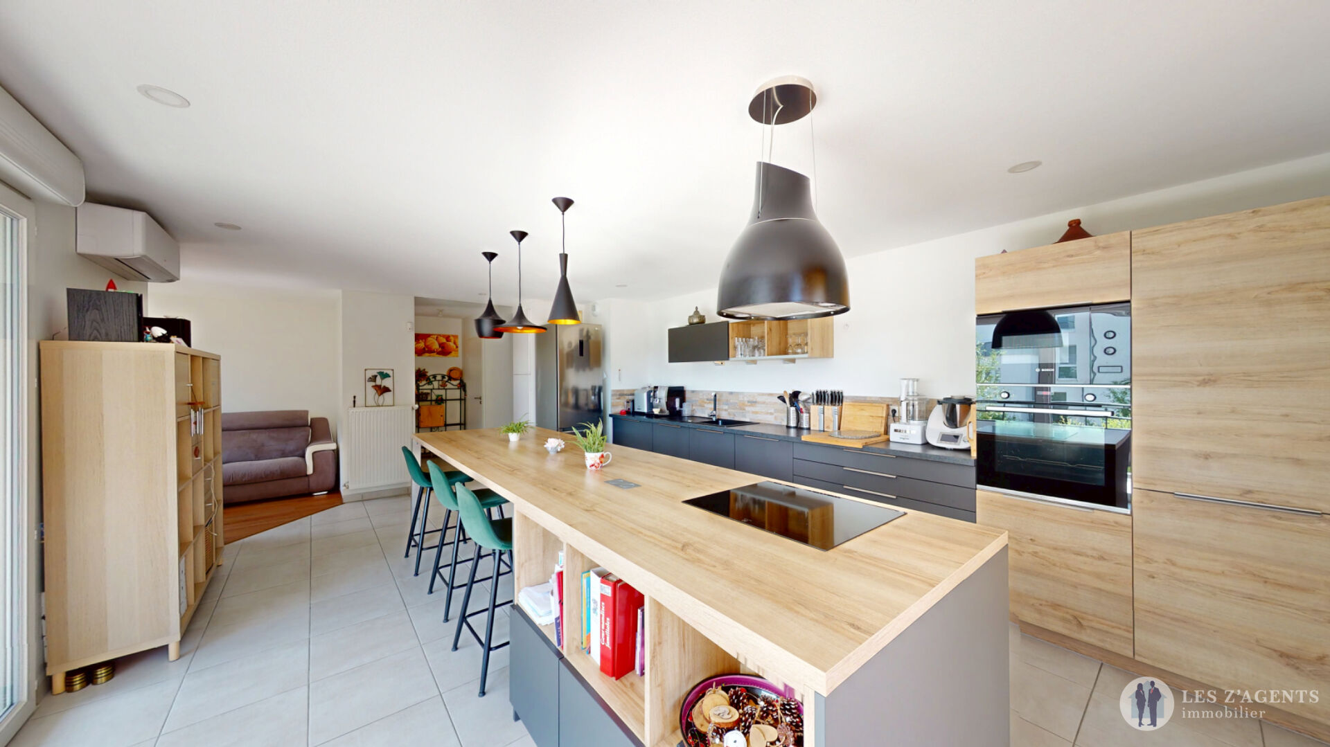 Photo Appartement T4 transformé en T3 avec extérieur de 38 m² Résidence récente de 2019 image 1/6