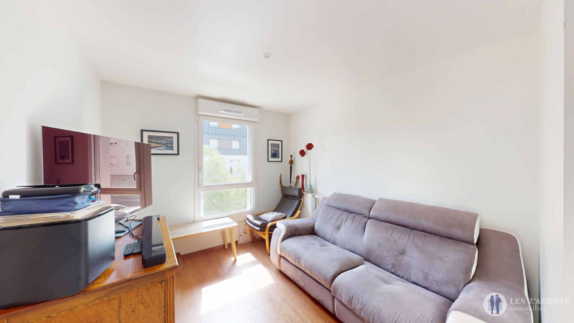 Photo Appartement T4 transformé en T3 avec extérieur de 38 m² Résidence récente de 2019 image 5/6