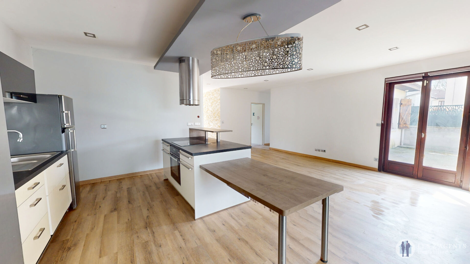 MAISON T5 PLAIN PIEDS ET JARDIN 404m²