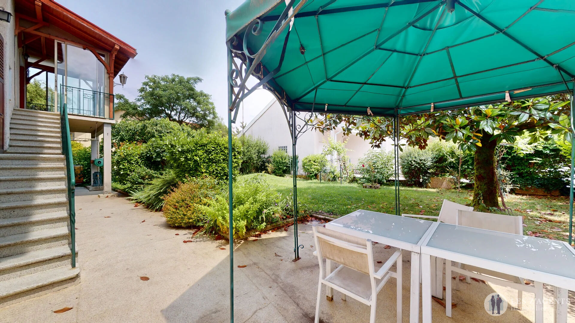 Maison Saint Martin D Heres 8 pièce(s) 298.96 m2