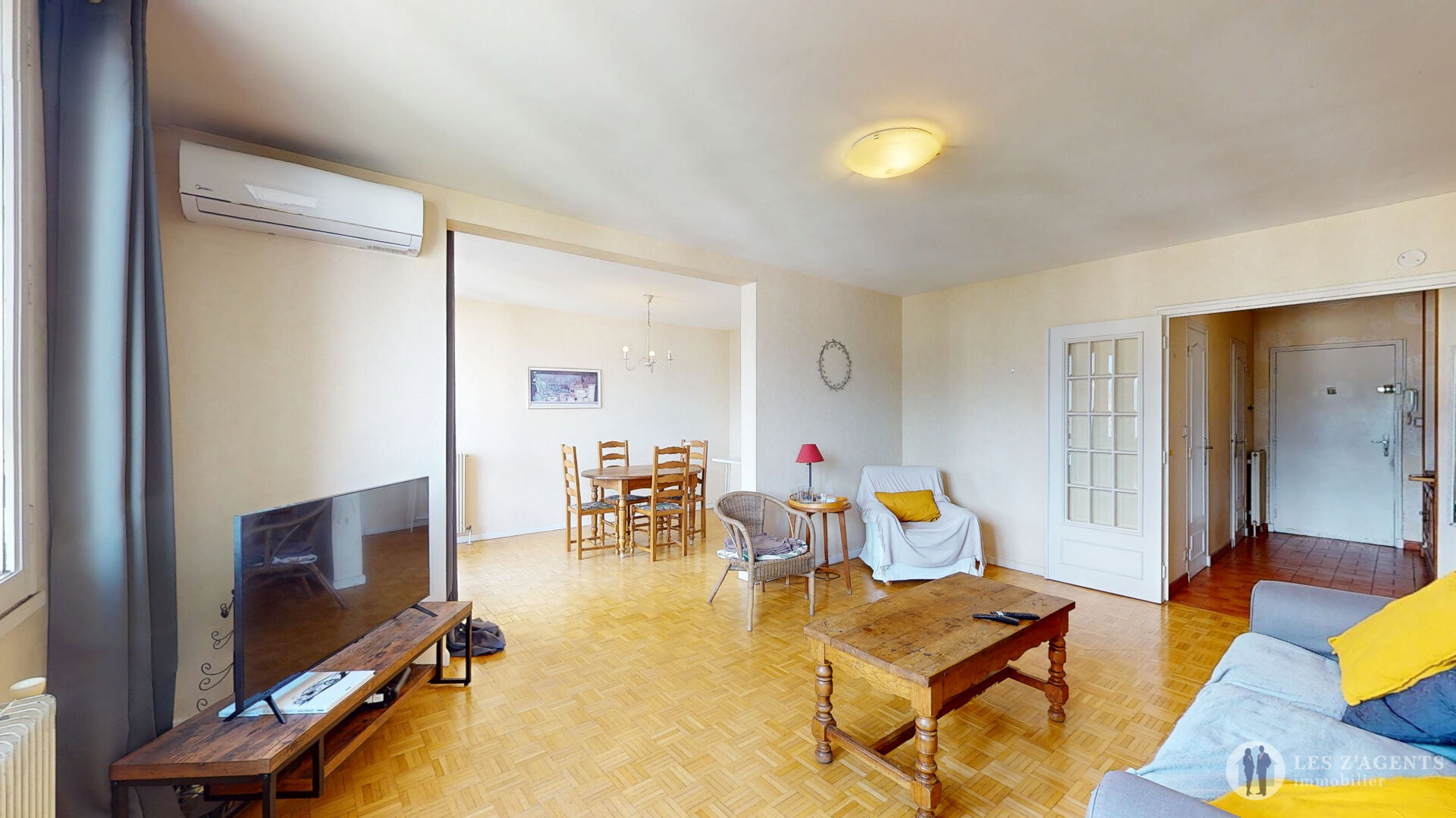 Photo Appartement  5 pièce(s) 97 m² RESIDENCE PLEIN SOLEIL image 3/6