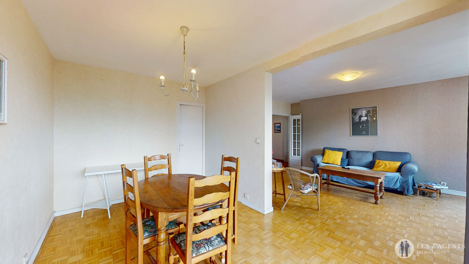 Photo Appartement  5 pièce(s) 97 m² RESIDENCE PLEIN SOLEIL image 4/6