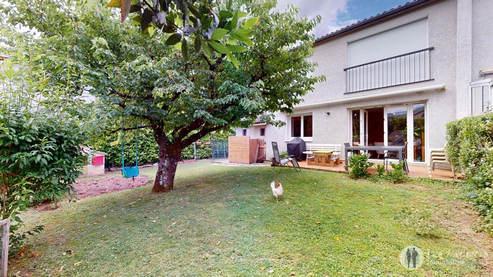 Maison mitoyenne Eybens de 98m² avec 350m² de jardin