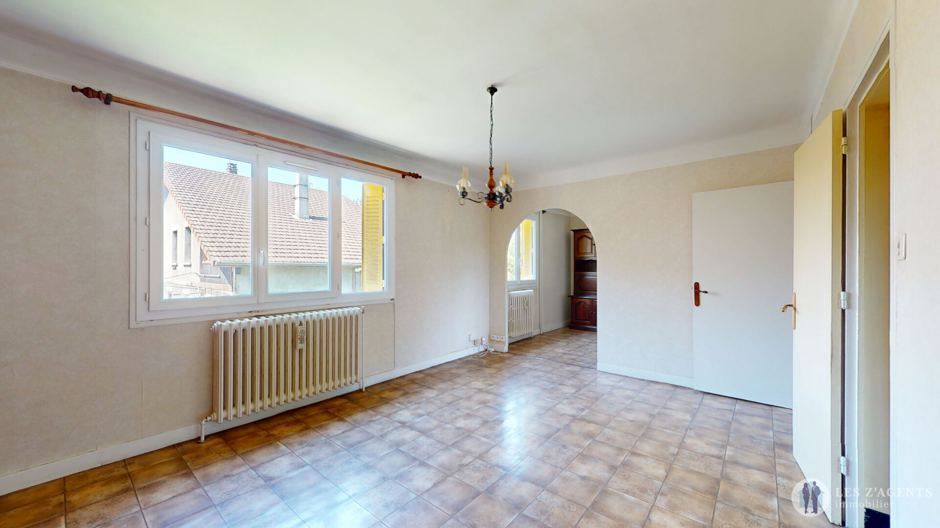 Photo Maison T6 de 155m² sur un terrain de 585m² image 5/6