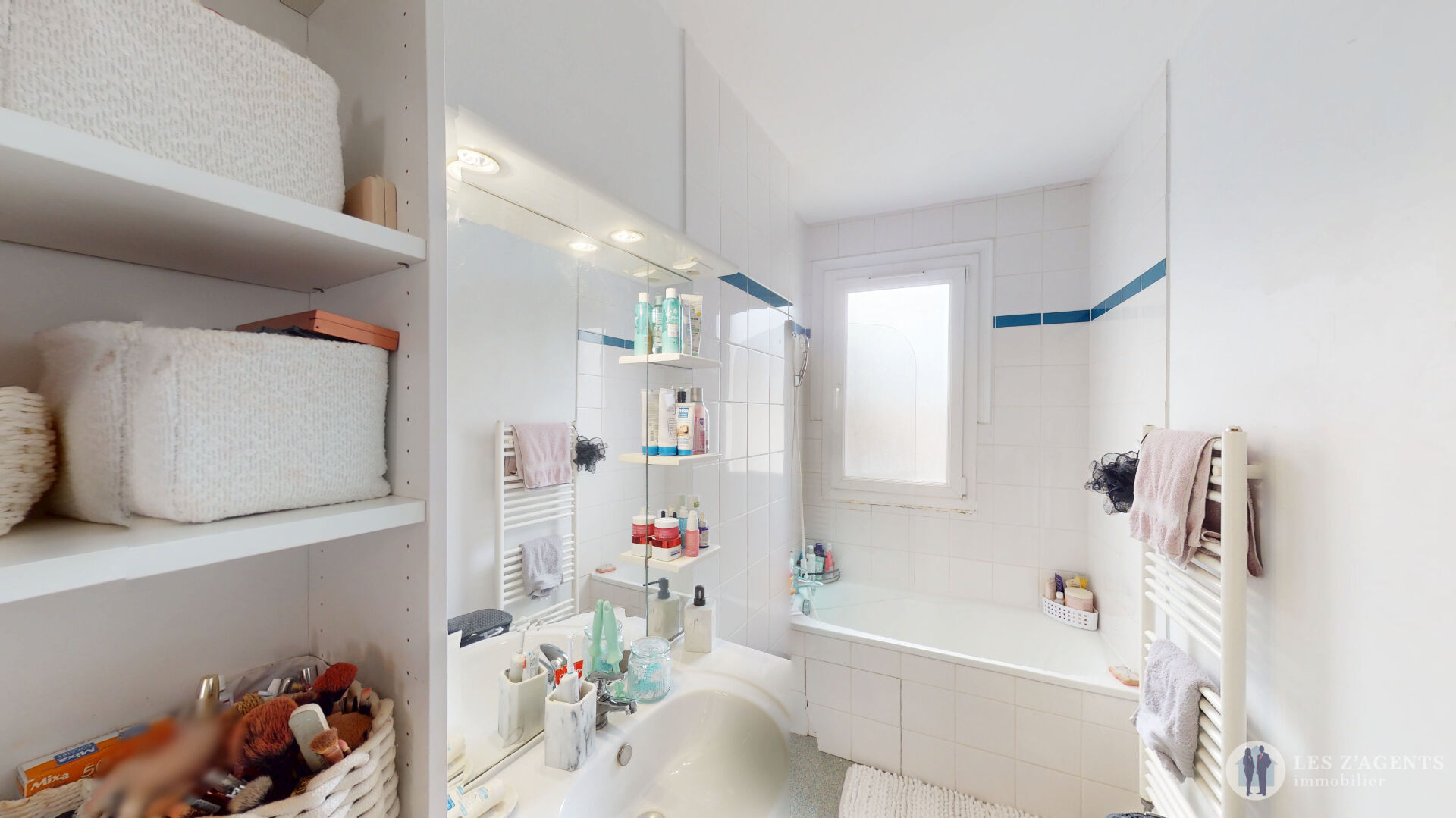 Photo GRAND T2 AVEC BALCON ET PARKING PRIVATIF image 5/6