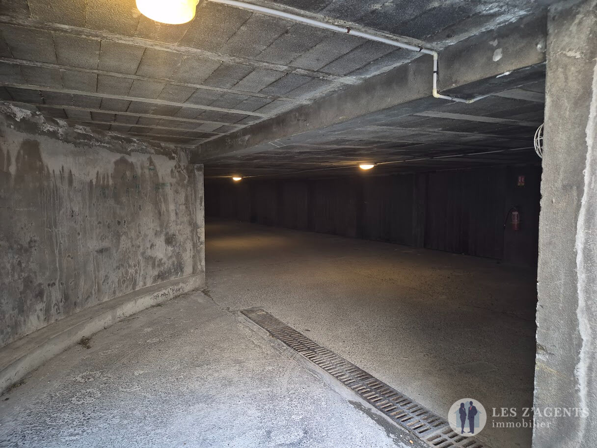 Photo GARAGE FERME  SECTEUR Léon Blum GRENOBLE image 6/6