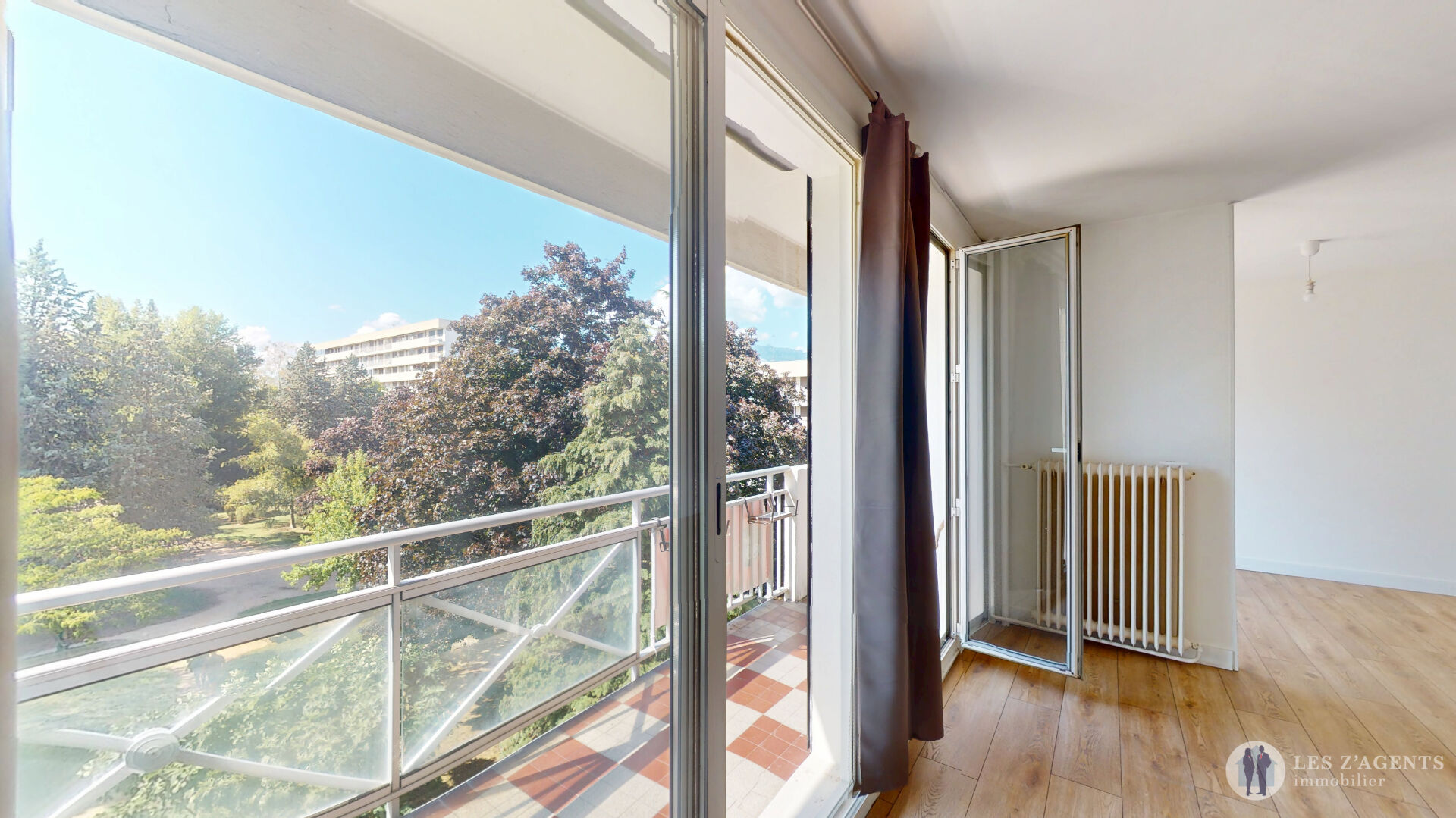 Photo Appartement Eybens T4 transformé en T3 de 73m² avec balcon + cave + place de parking image 2/6