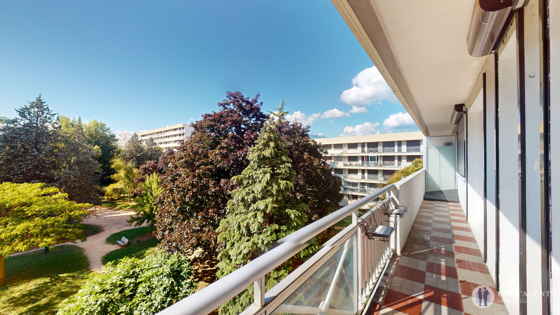 Photo Appartement Eybens T4 transformé en T3 de 73m² avec balcon + cave + place de parking image 3/6