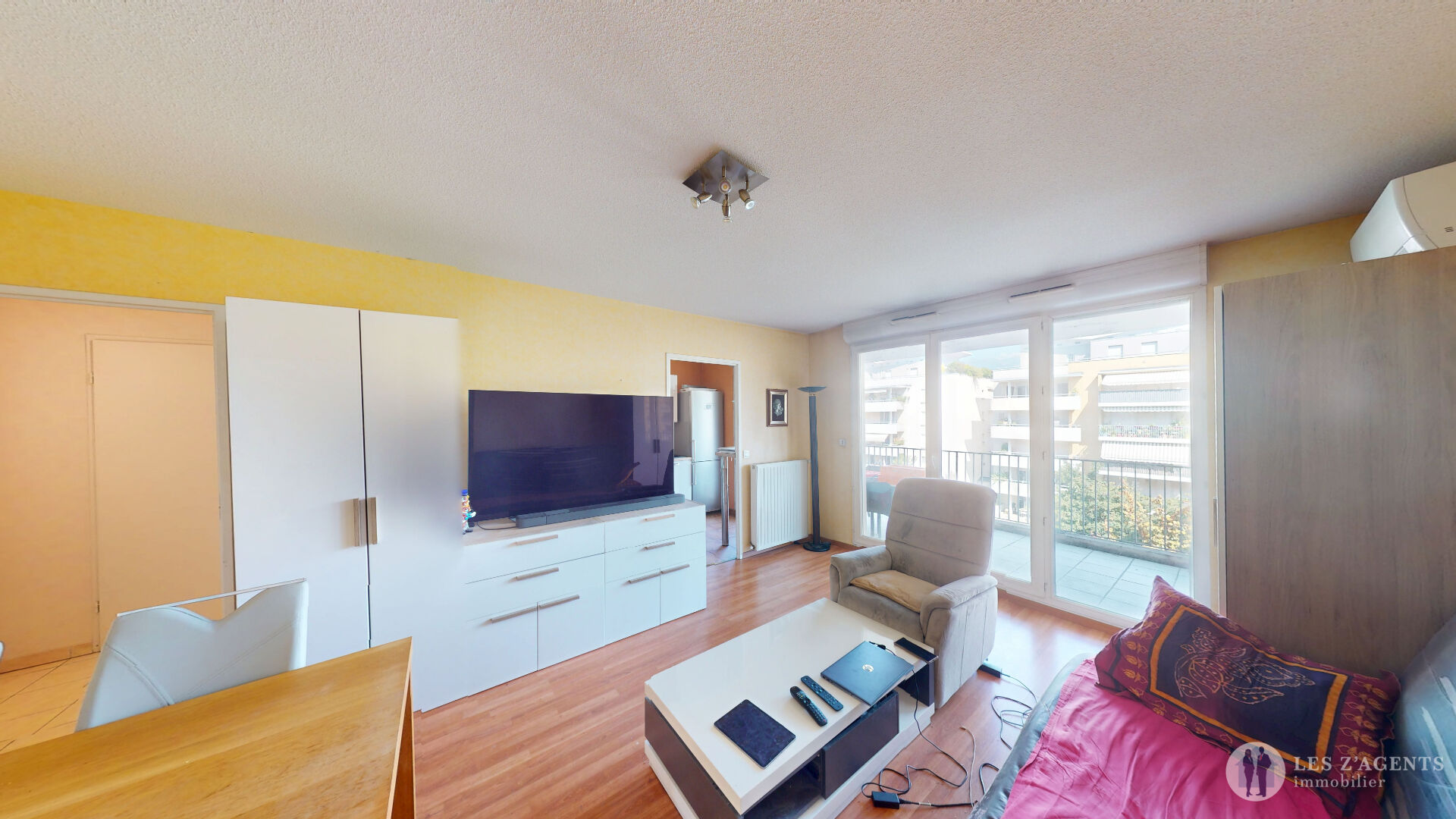 Photo T2 de 47m2 avec terrasse image 3/6