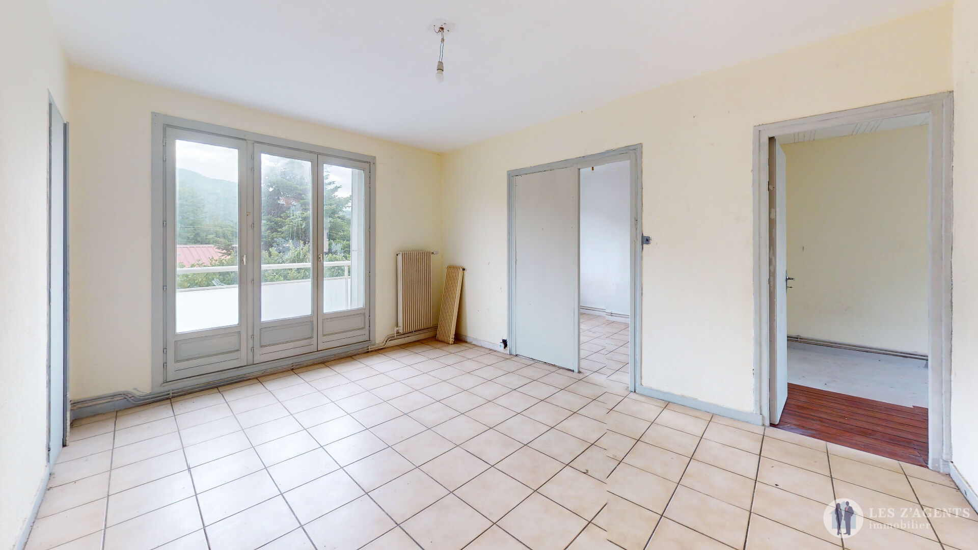 Photo Appartement Saint Martin D Heres 4 pièces 60 m2, à rénover image 1/6