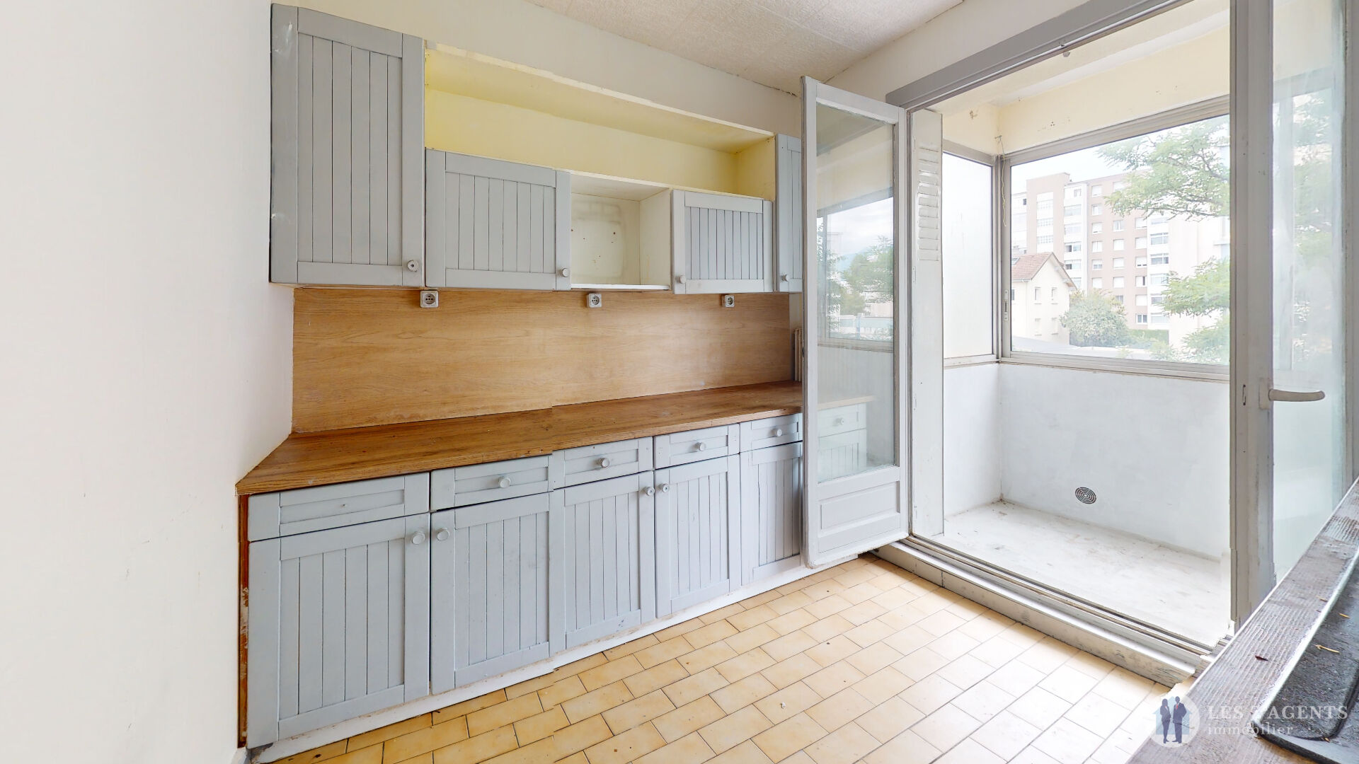 Photo Appartement Saint Martin D Heres 4 pièces 60 m2, à rénover image 3/6