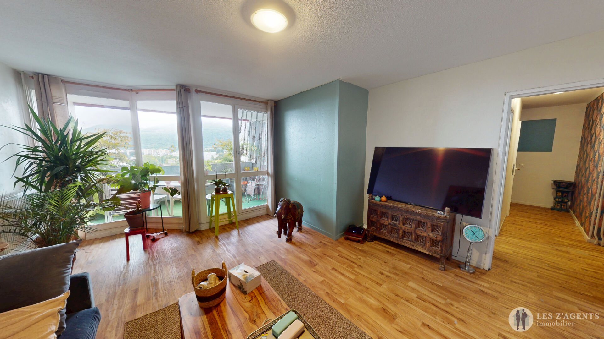 Photo T5 étage élevé avec extérieur + 2 parkings image 1/6