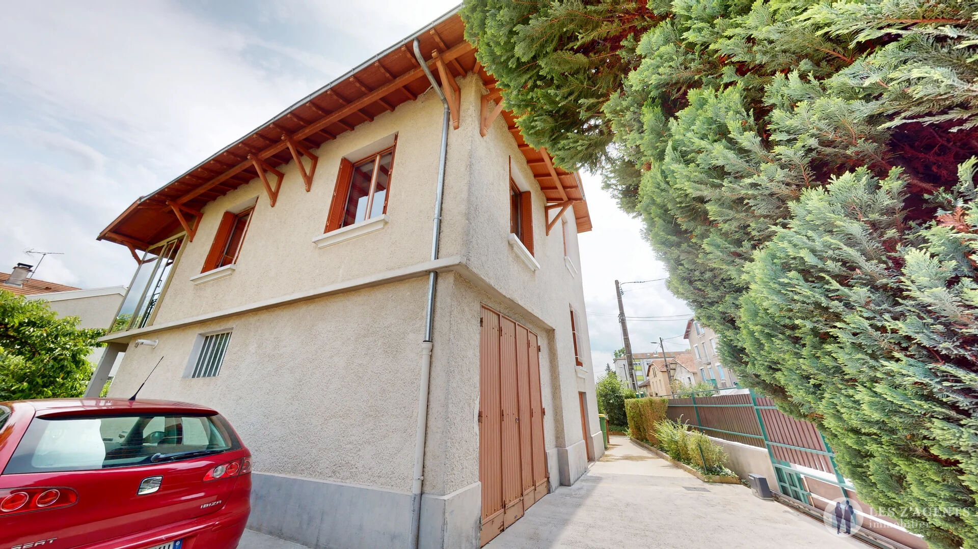 Maison Saint Martin D Heres 8 pièce(s) 298.96 m2