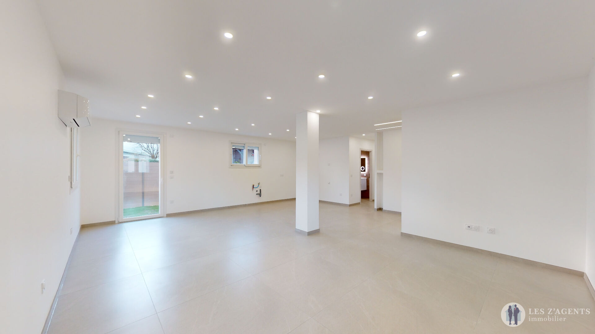 T4 récent rez-de-jardin de 100m2