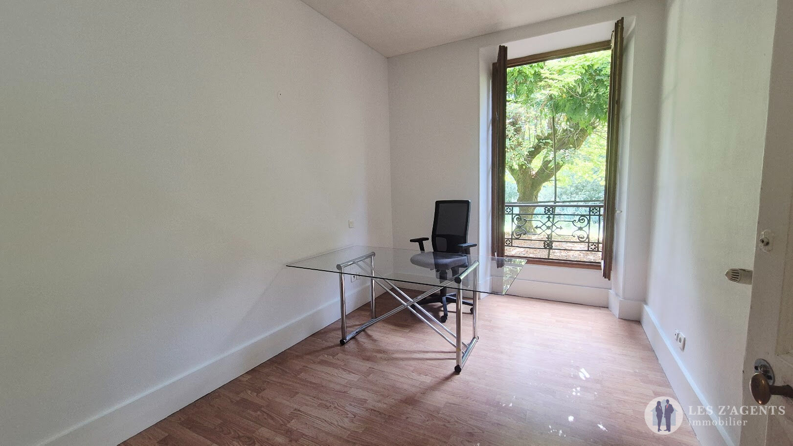 Photo Bureaux  DOMENE  dans maison de prestige image 5/6