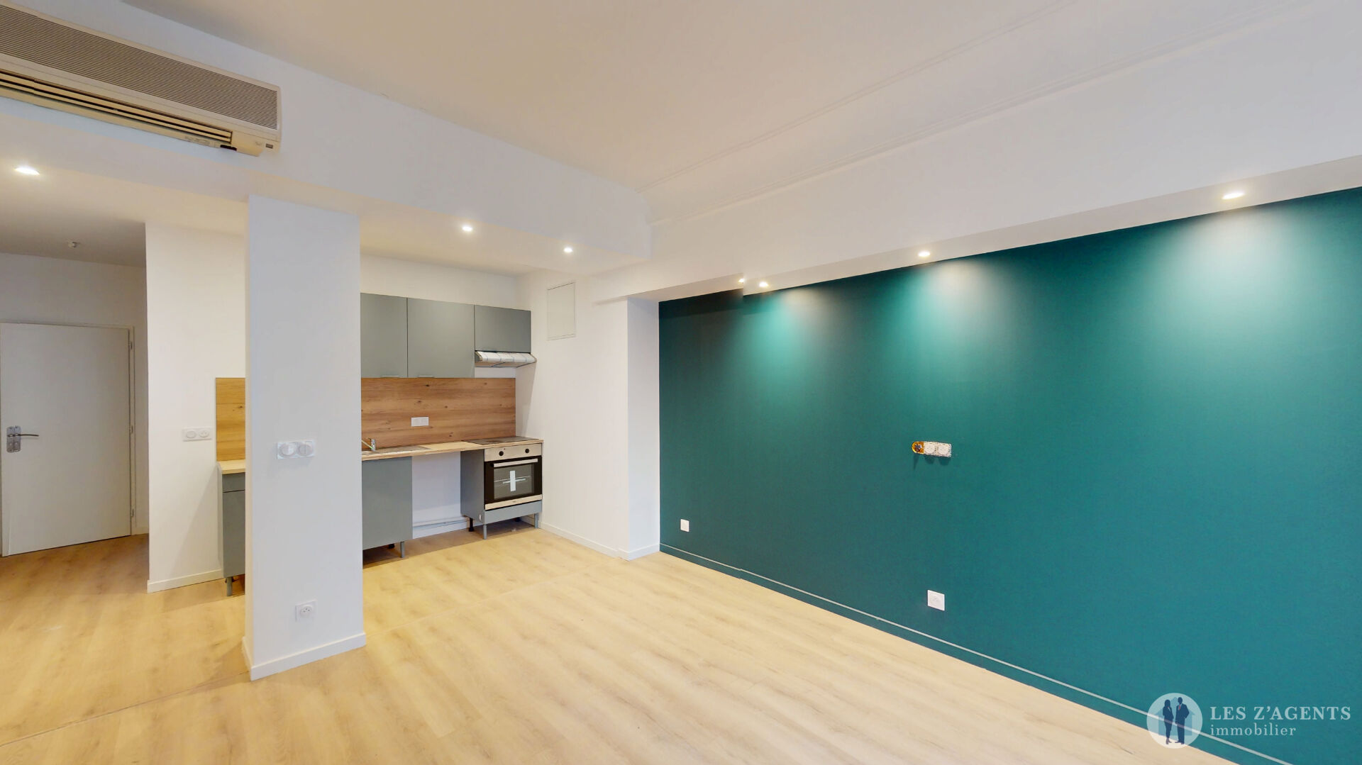 Photo T2 avec balcon rénové hyper-centre image 1/6