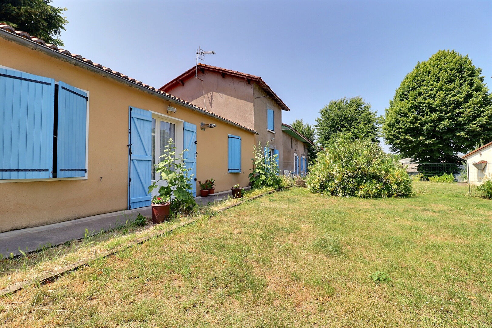 Agence immobilière de L'INTERMEDIAIRE Paris