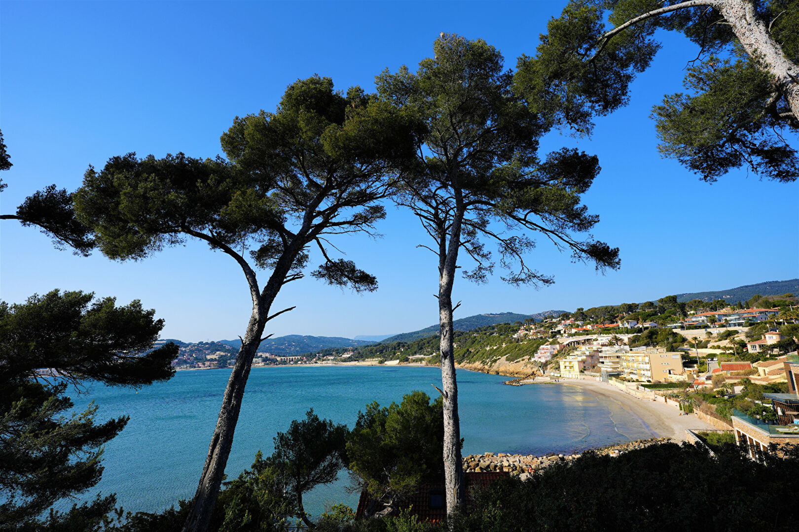 Photo SANARY LA GORGUETTE  T2  REZ DE JARDIN  DE 35M2 image 2/6