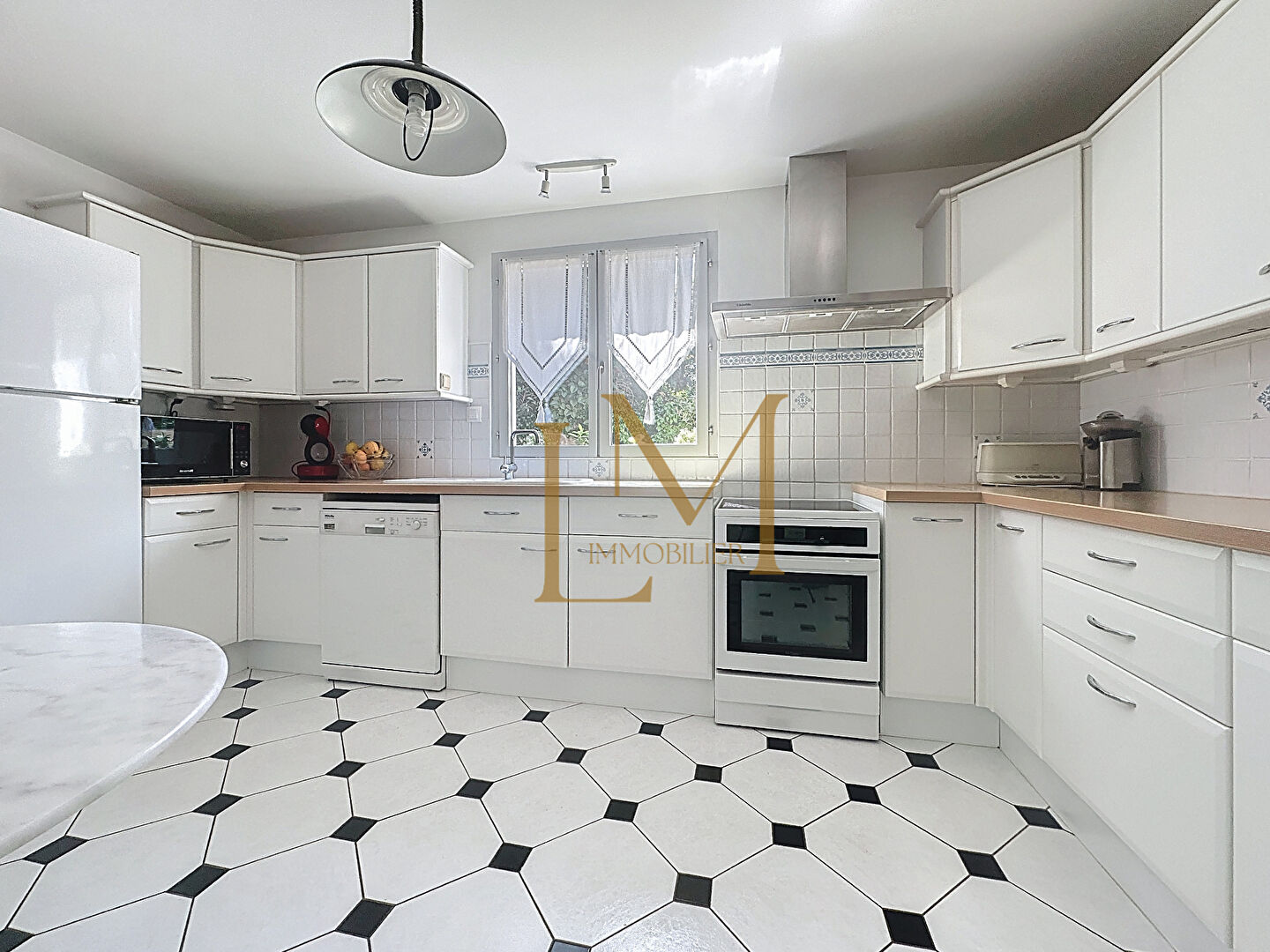 Photo Orleans quartier Saint Marc maison 5 chambres  jardin image 3/6