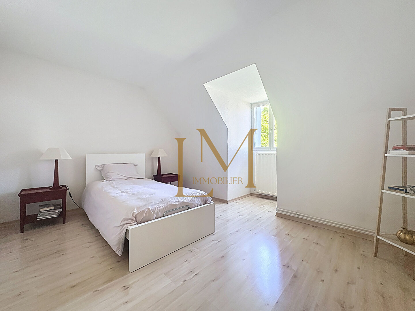 Photo Orleans quartier Saint Marc maison 5 chambres  jardin image 4/6