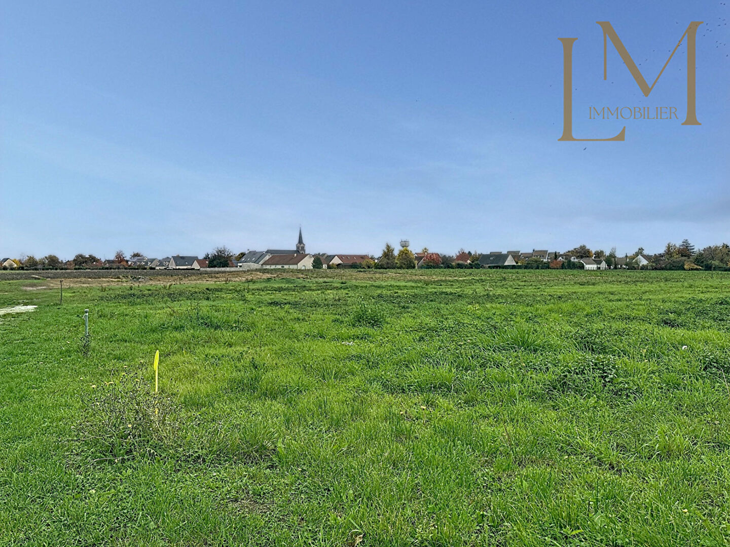 CHAINGY Terrain constructible non viabilisé sur une parcelle de 597 m2