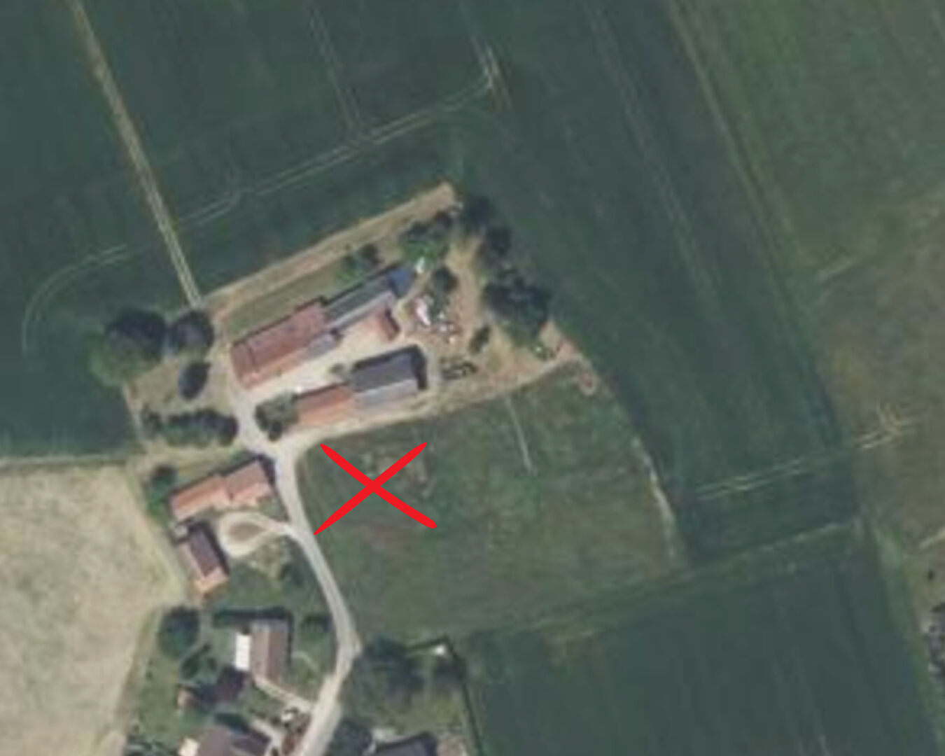 Photo CHAINGY Terrain constructible non viabilisé sur une parcelle de 597 m2 image 2/2