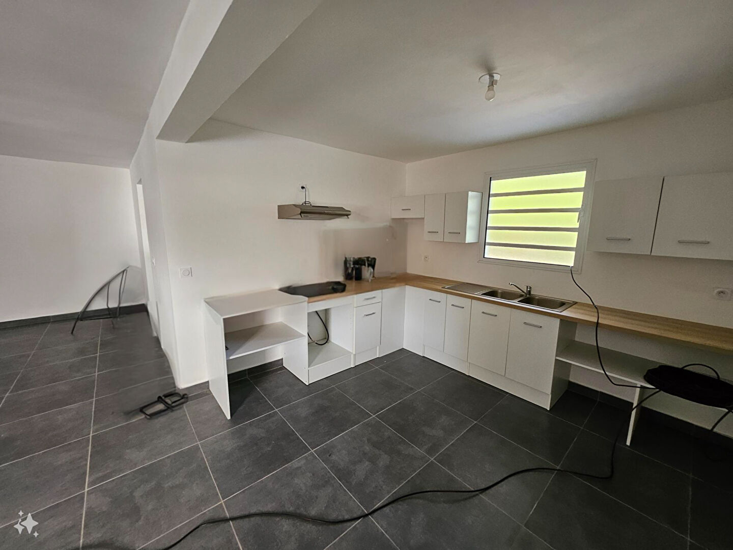 Maison Saint Benoit 4 pièce(s) 107.42 m2