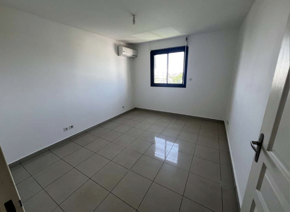 Photo Appartement T3 à Saint-André - Résidence LES AROMES image 5/6