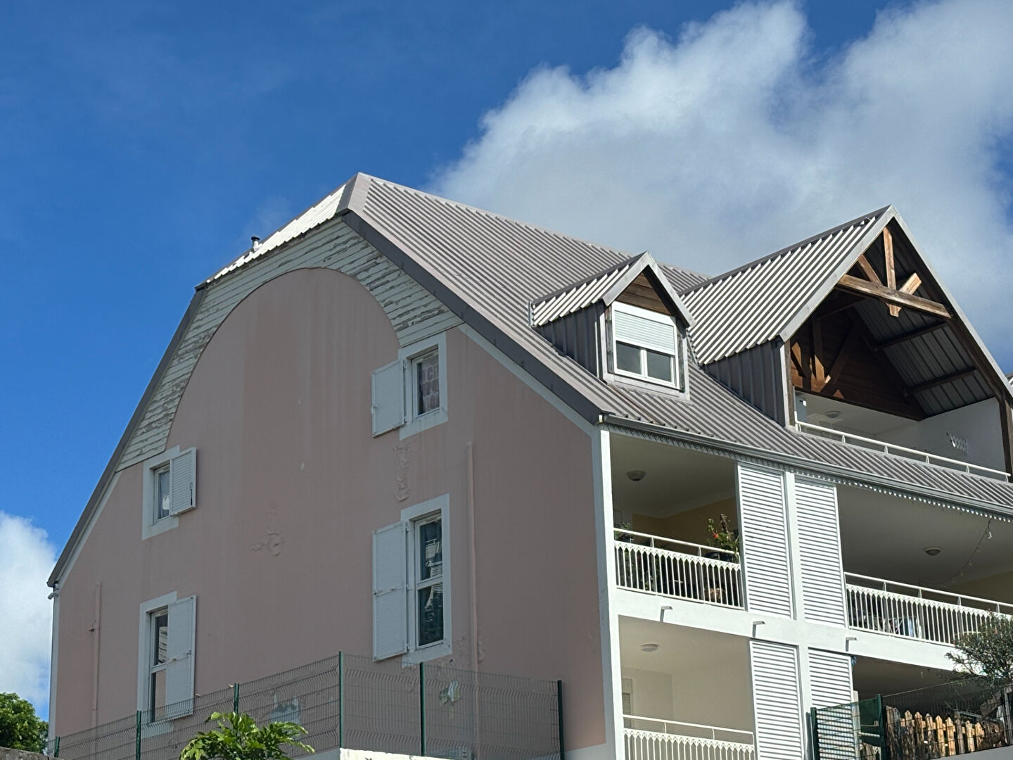 Photo A louer charmant T2 sur Bois de Nèfles Ste Clotilde image 2/6