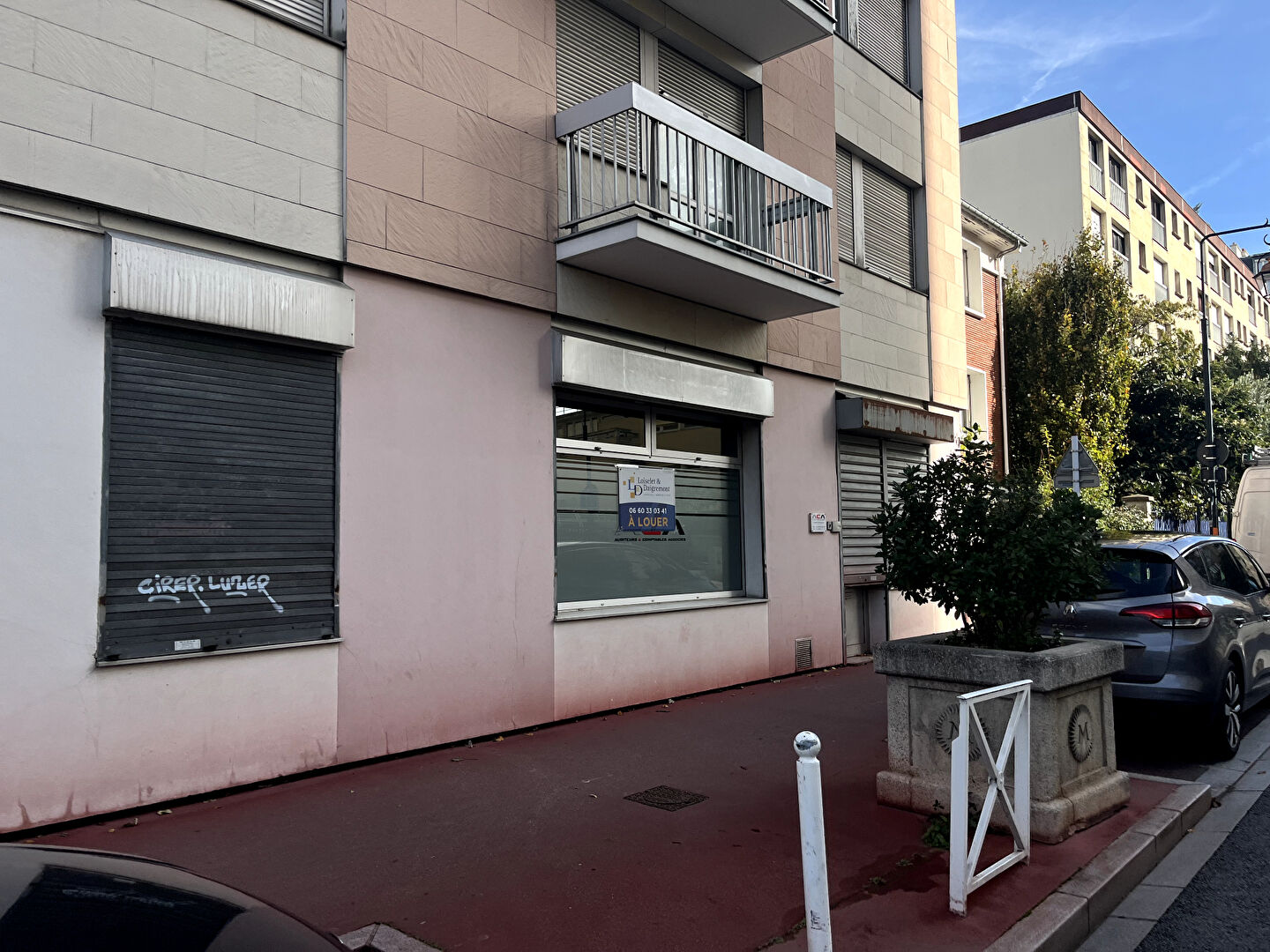 Photo LOCAL AVEC MESURES D'ACCOMPAGNEMENT image 2/5