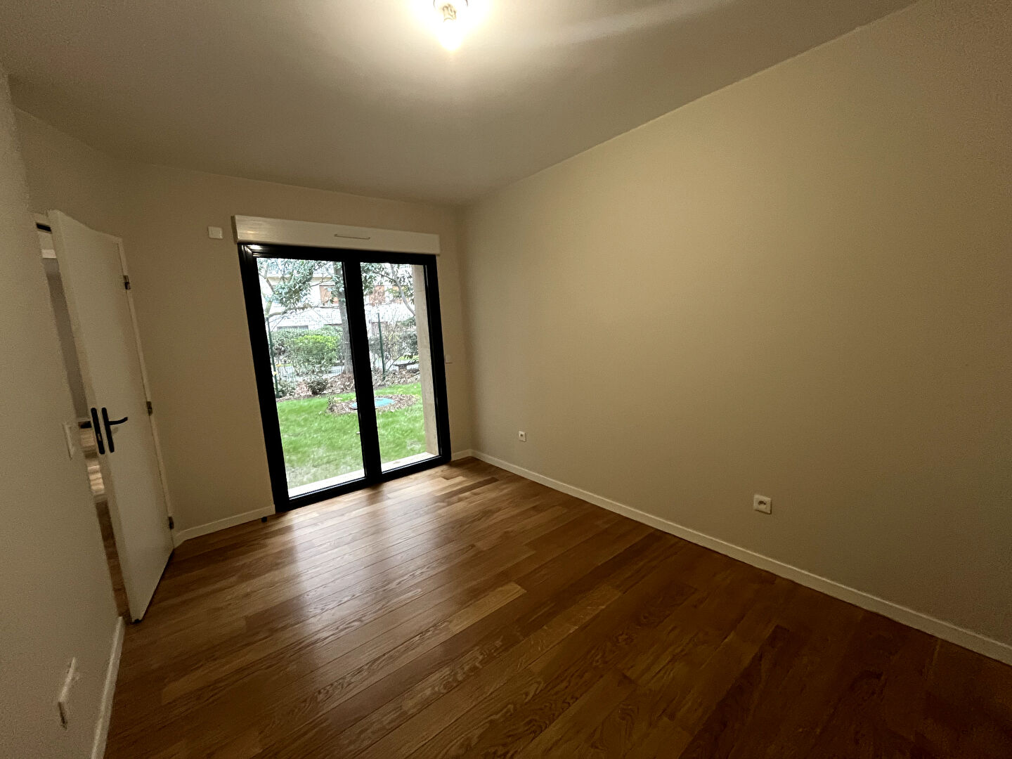 Photo DEUX PIECES JARDIN image 6/6