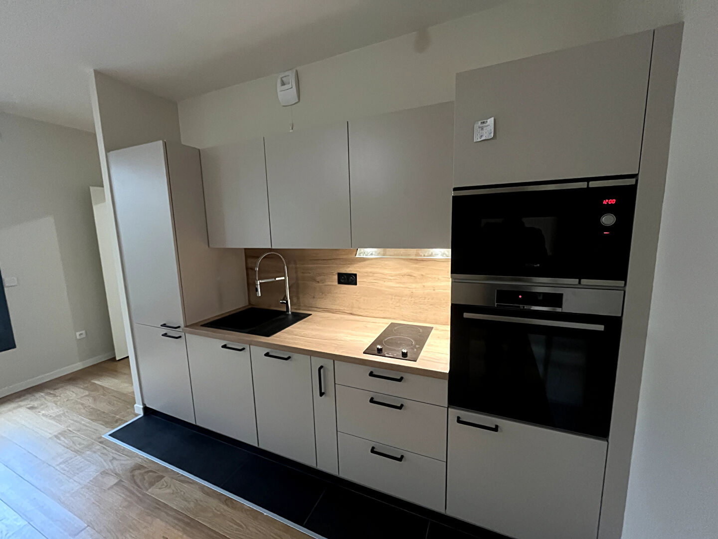 Photo DEUX PIECES NEUF image 3/6