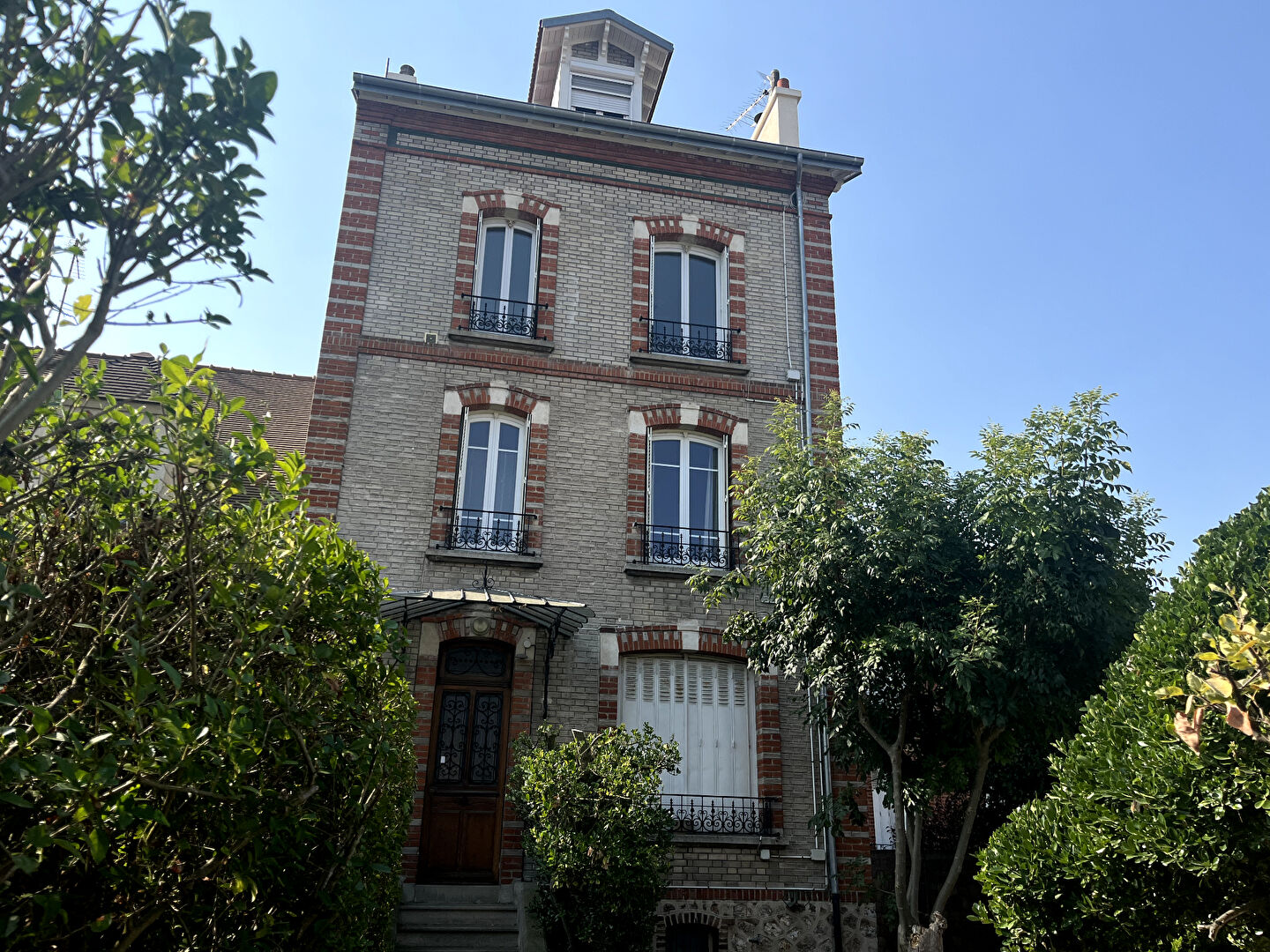 Agence immobilière de LOISELET,  DAIGREMONT PATRIMOINE Neuilly sur seine