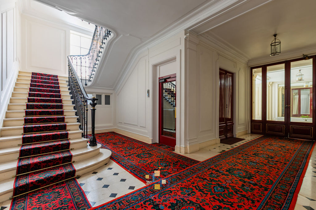 Agence immobilière de LOISELET,  DAIGREMONT PATRIMOINE Neuilly sur seine