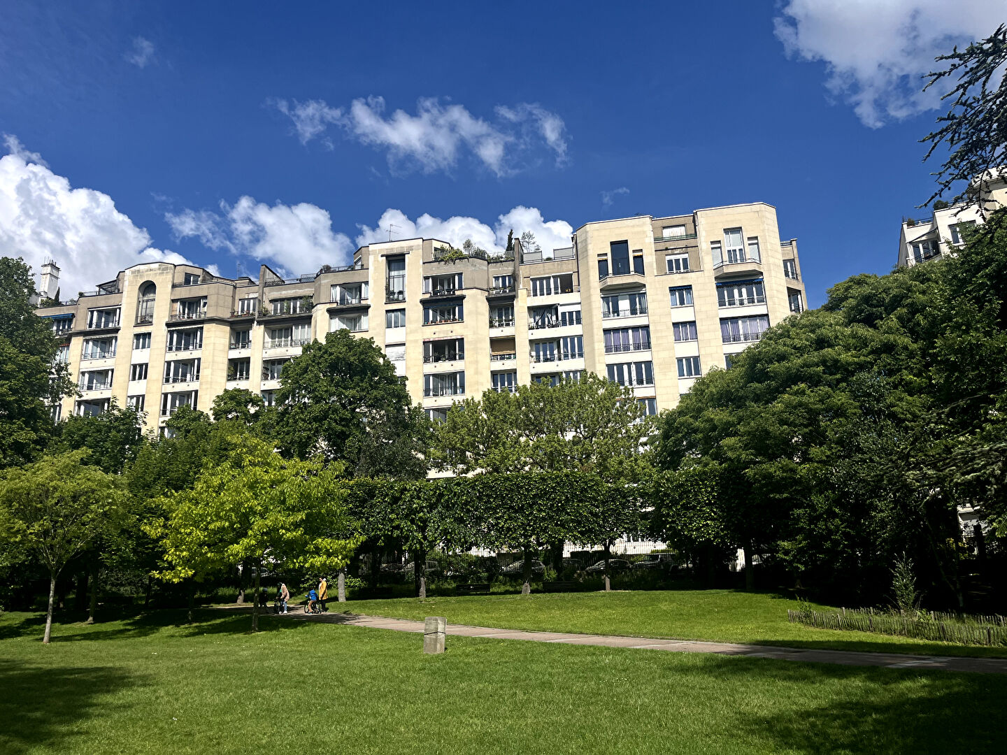 Agence immobilière de LOISELET,  DAIGREMONT PATRIMOINE Neuilly sur seine