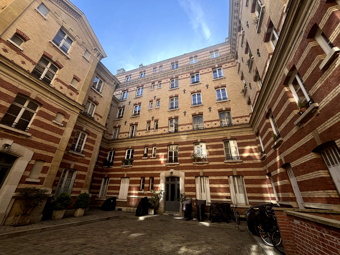 Agence immobilière de LOISELET,  DAIGREMONT PATRIMOINE Neuilly sur seine