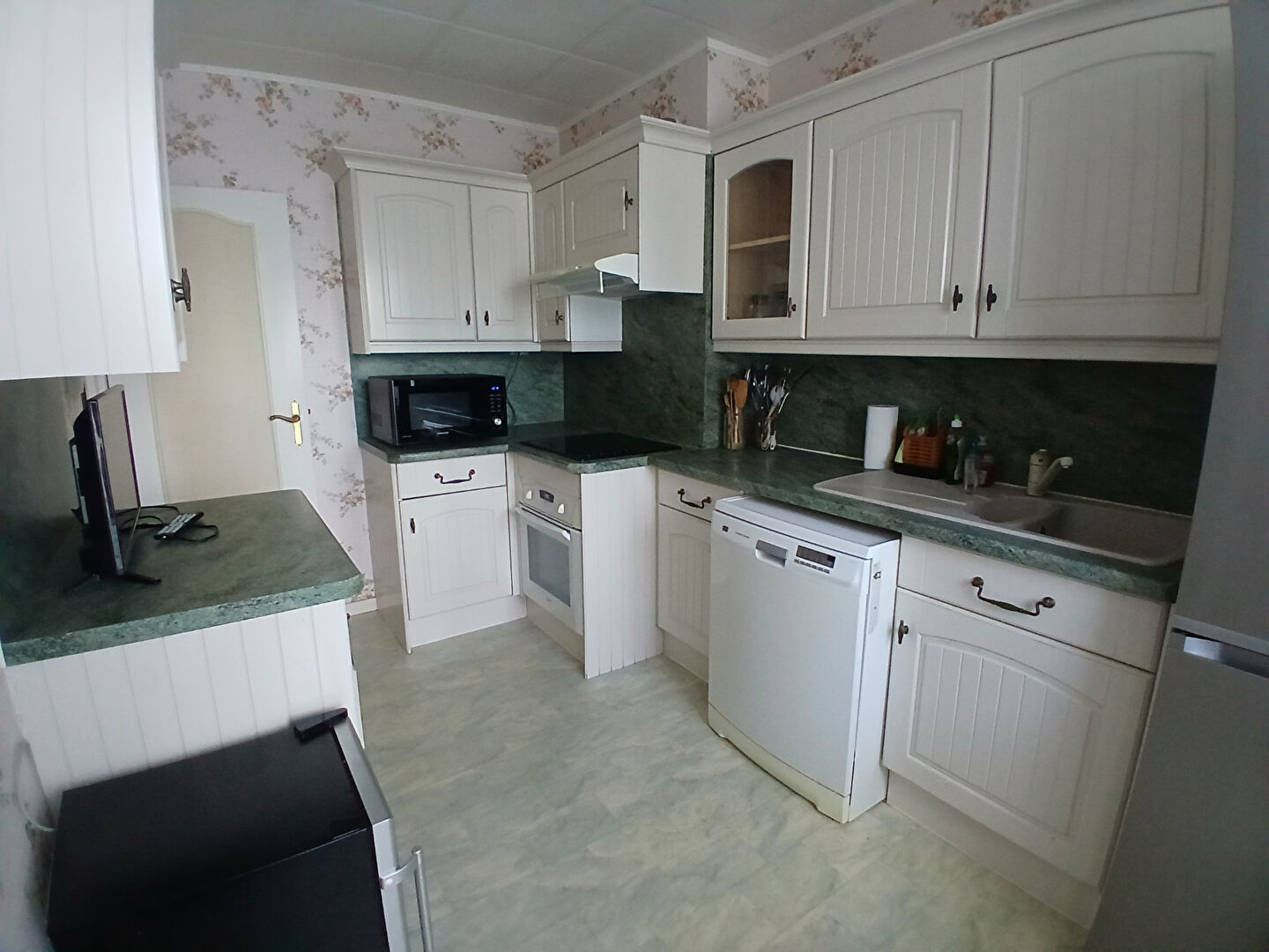 Photo Grand T3 : balcons, cave et parking, énergétiquement rénové image 1/2