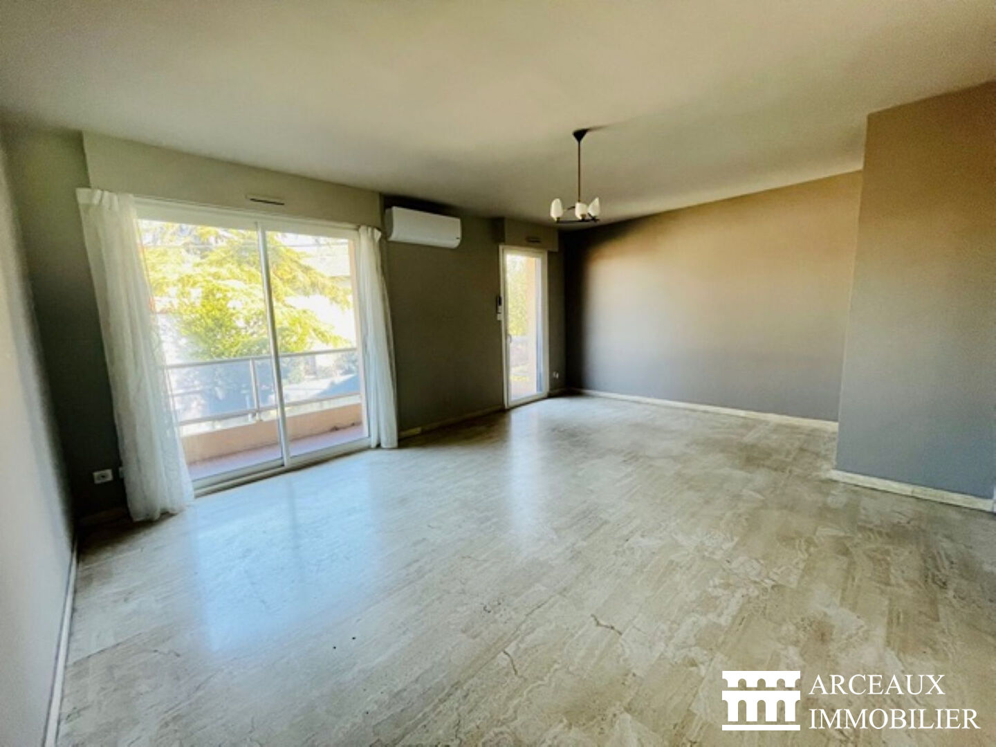 Agence immobilière de ARCEAUX IMMOBILIER