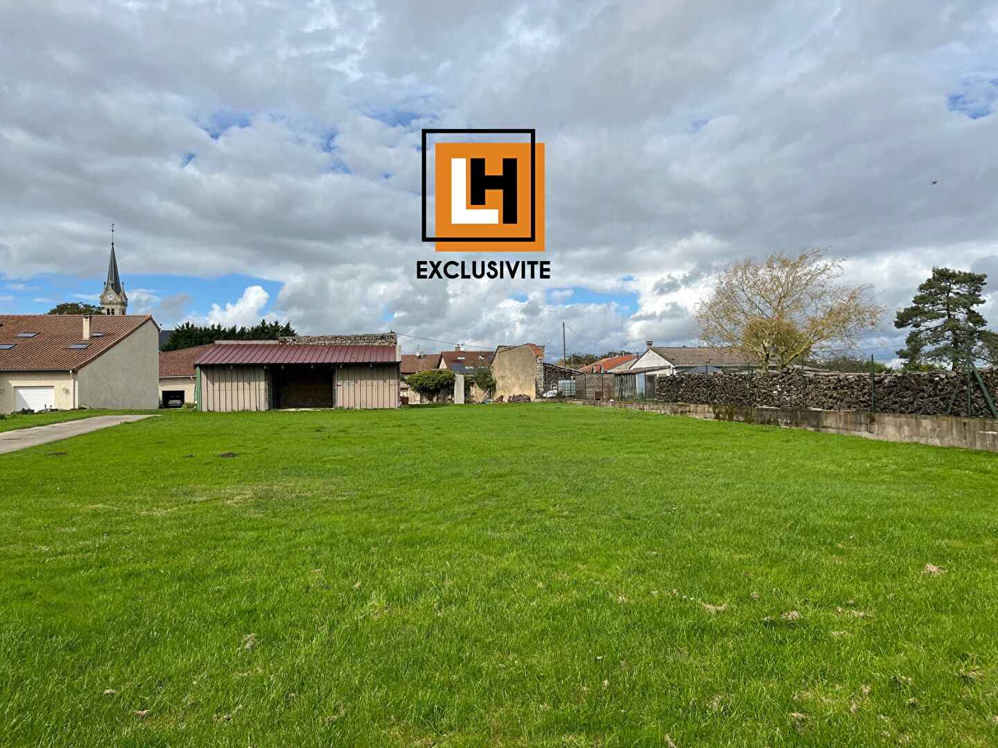 Photo Grande Parcelle Constructible de 1600 m2 image 4/5