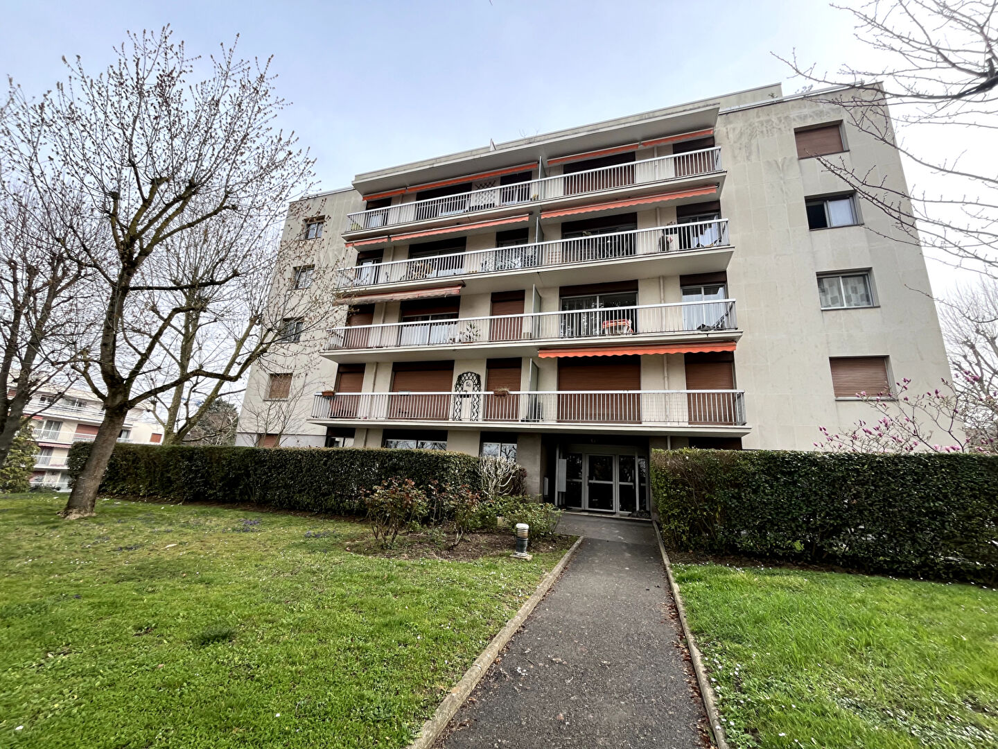 Agence immobilière de LOUIS MAUREL IMMOBILIER Le vesinet - LOUIS MAUREL IMMOBILIER