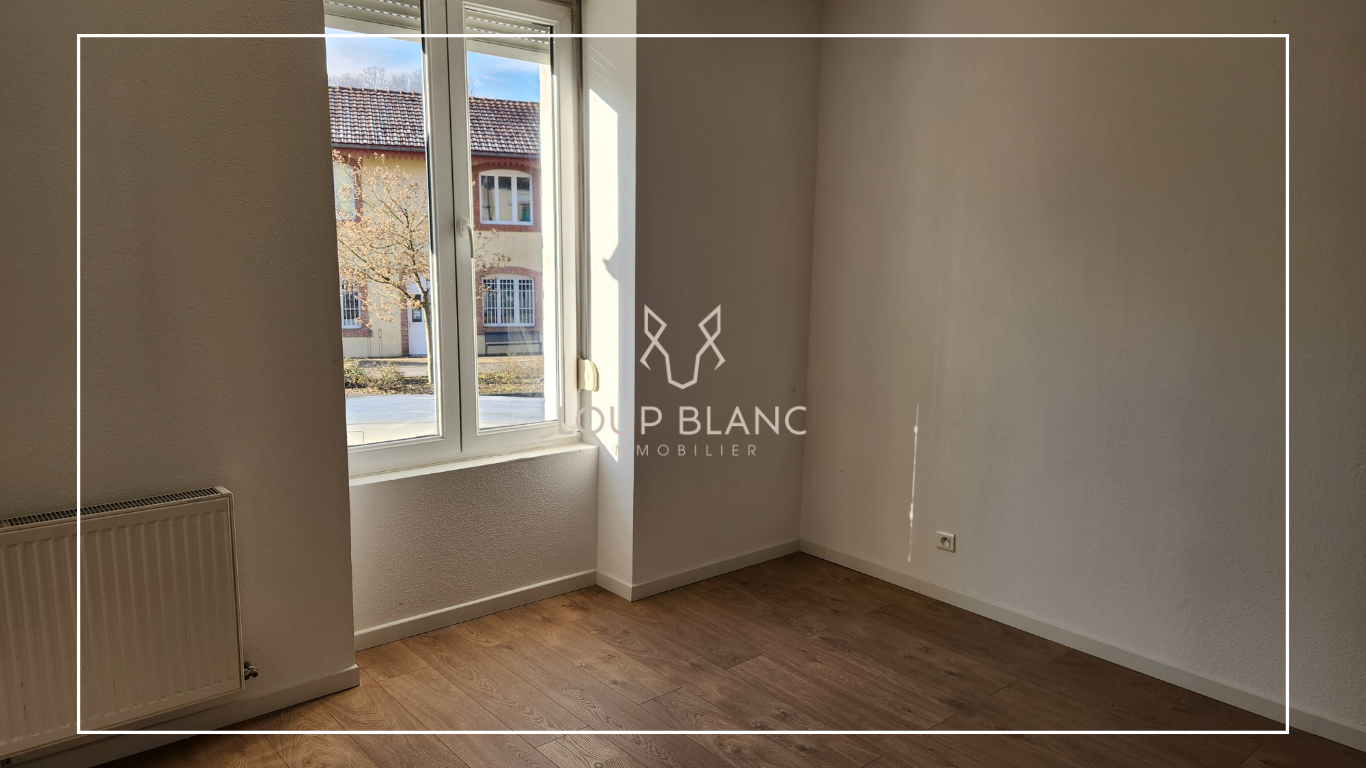 Photo Immeuble de 3 appartements rénovés image 3/4