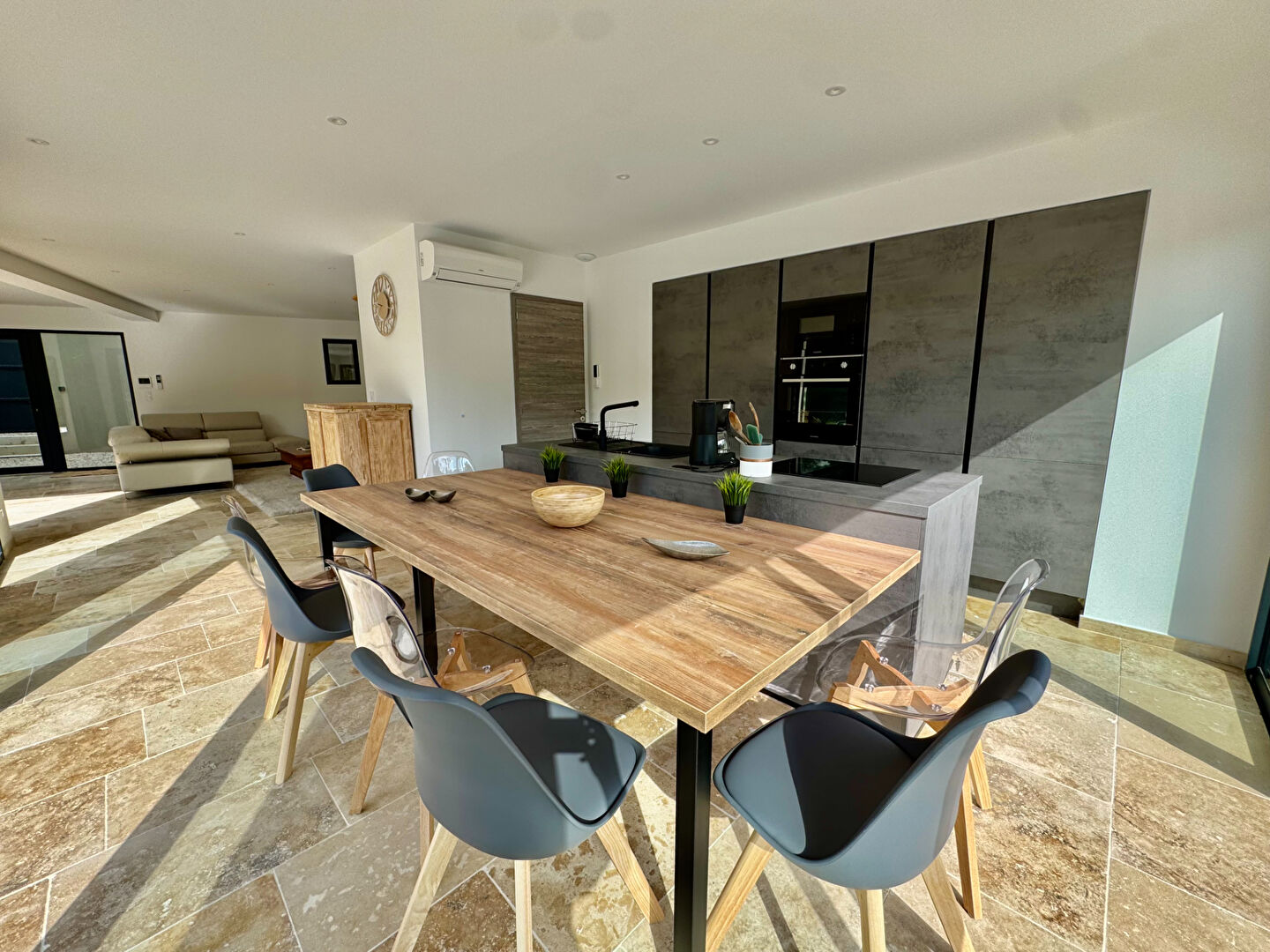 Photo VILLA NEUVE A MOLLANS SUR OUVEZE  T7 160 m2 SUR TERRAIN DE 1070 M² image 3/6